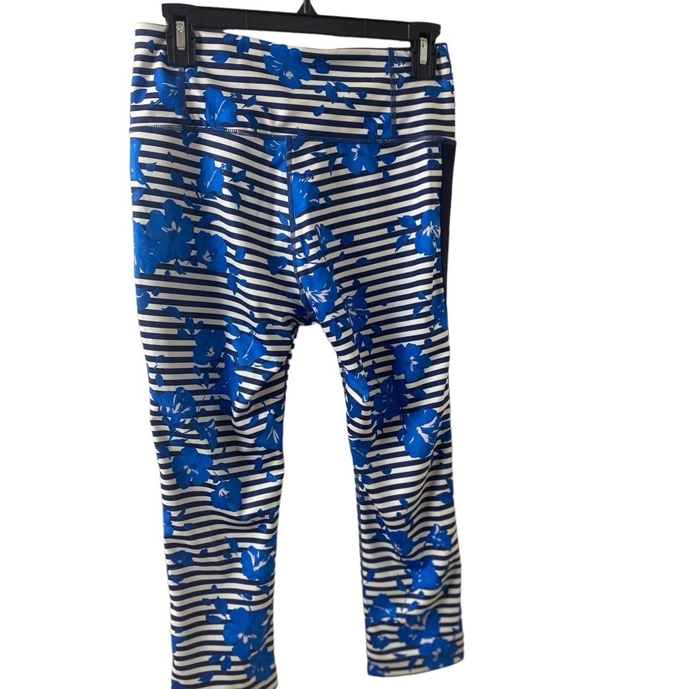 Kate Spade Floral Crop Leggings. Blue White stripes Sz M - Picture 6 of 16